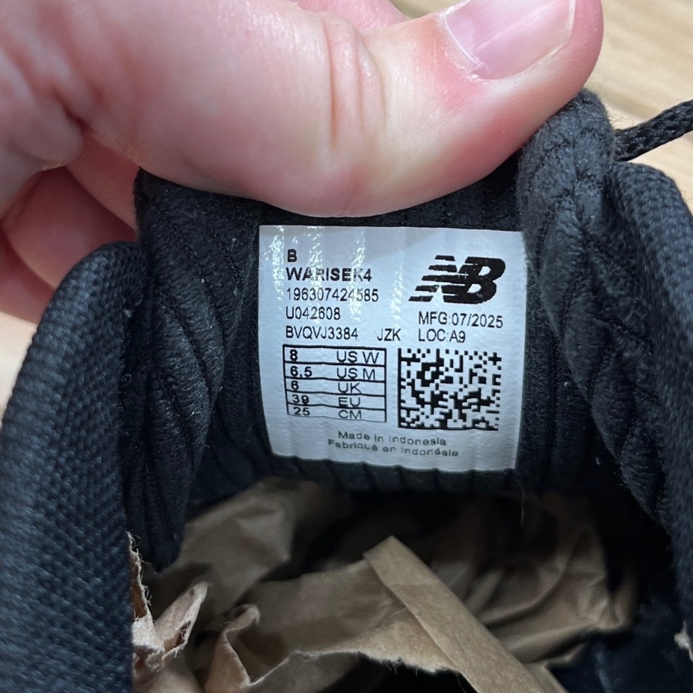 New Balance Fresh Foam Arishi v4 Black White Gum Running Shoes WARISEK4 Womens 8 - Picture 7 of 9